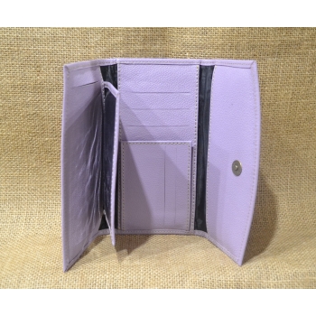 Portfel duży skórzany fioletowy z kwiatowym kolorowym haftem .